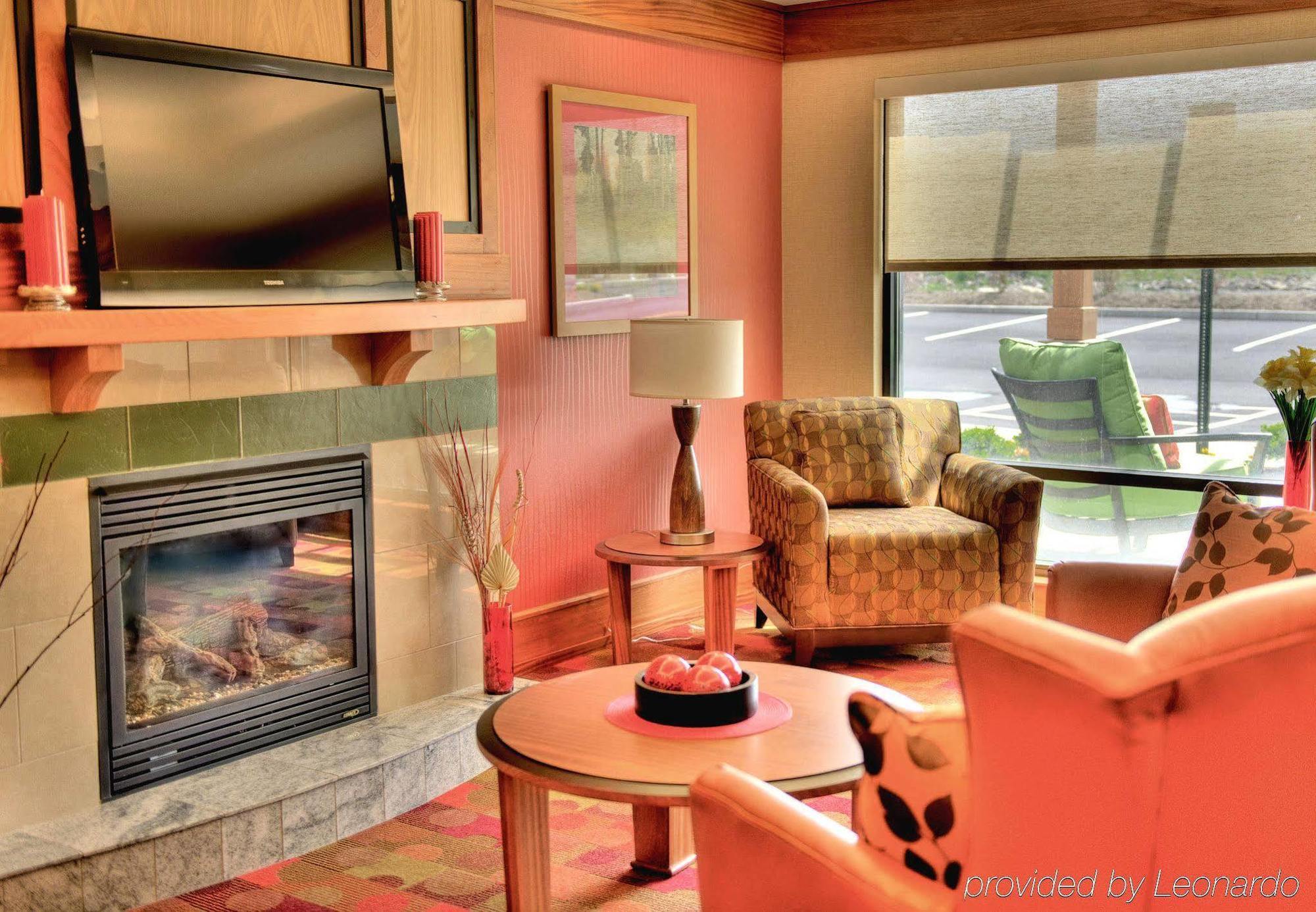 Towneplace Suites By Marriott Scranton Wilkes-Barre Moosic Exterior photo